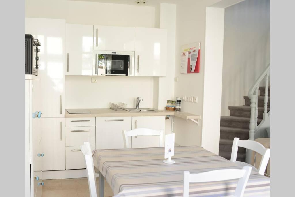 La Maison Bleue Cabourg Exterior photo